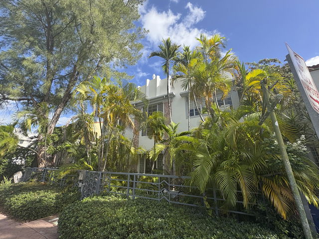 Residence 1611 Condo photo 2